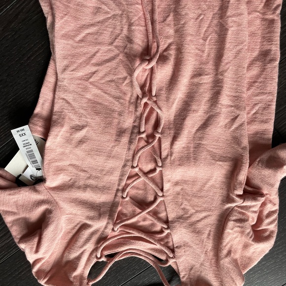 ⭐️3/$50 PINK Aritzia Wilfred Morand dress XS xxs salmon pink bodycon open back - Picture 5 of 5